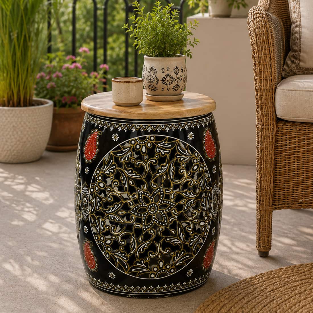 Decorative Handcrafted Metal Side Table – Multicolour – product view